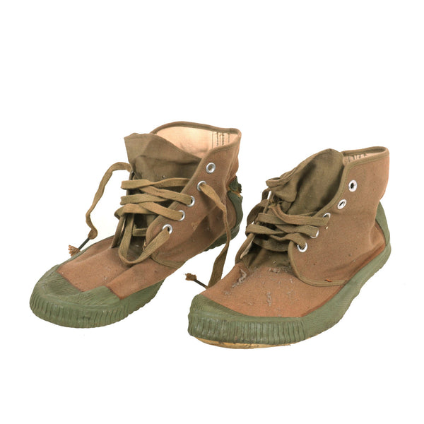 Original North Vietnamese Vietnam War NVA Vietcong Field Gear Lot