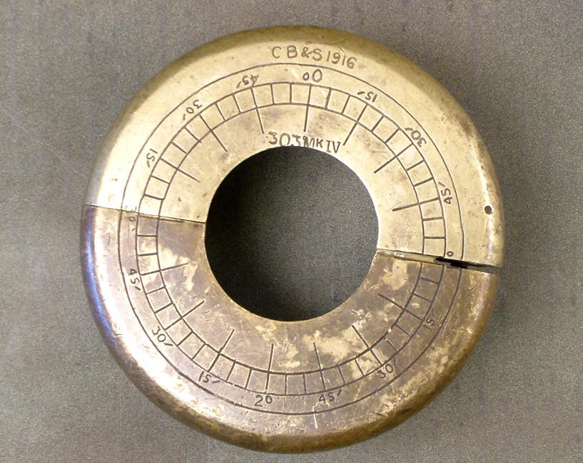 British Vickers MMG Elevating Wheel Dial: Rare Original Items