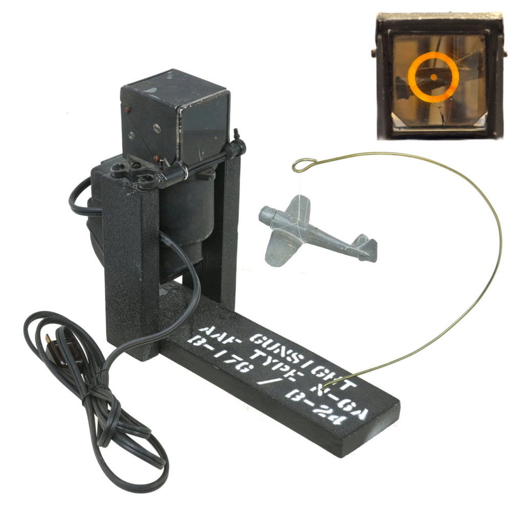 Original U.S. WWII Aerial Gunner’s Optical Sight Type N-6A in Custom-Built Functional Display with Miniature Target Plane Original Items
