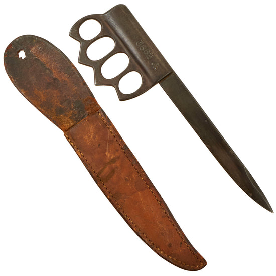 Original British WWII Broad-Arrow Stamped Theater-Made Knuckle Knife Made from P1907MkII* Bayonet with Leather Sheath - Marked 3862 Original Items
