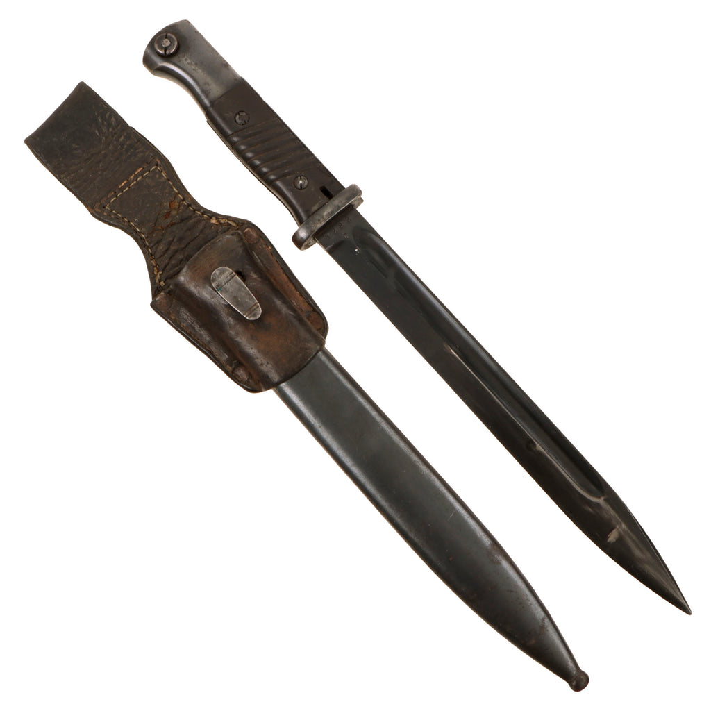 Original German WWII 98k 1940-Dated Bayonet by Jetter and Scheerer with Mismatched Scabbard & Frog