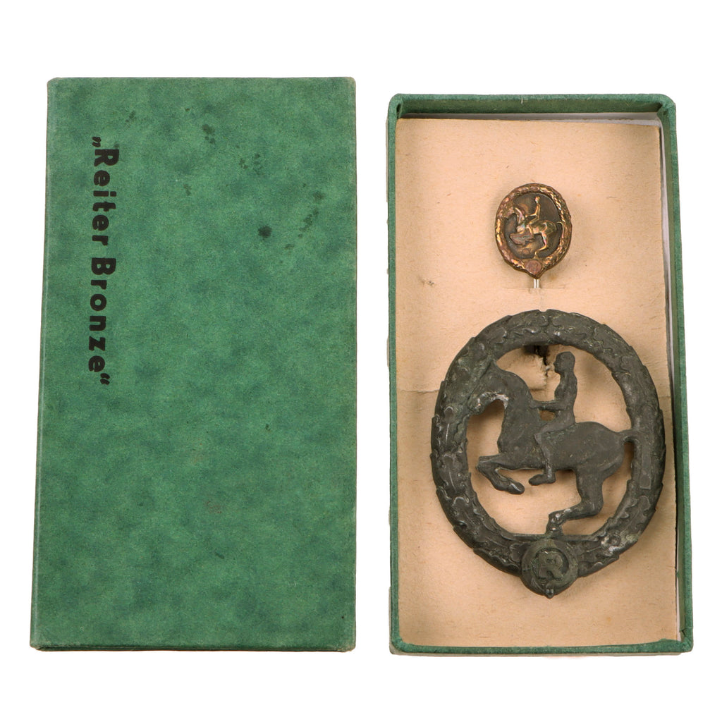 Original German WWII Era Cased Bronze Grade Equestrian Badge by Steinhauer & Lück of Lüdenscheid with Stick Pin Original Items