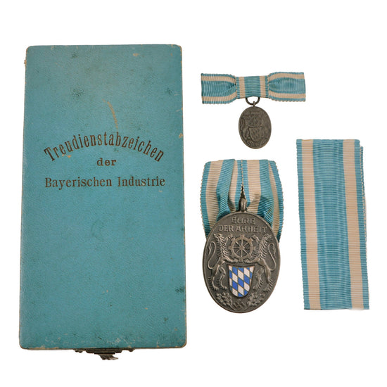 Original German WWII Bavarian 25 Year Loyal Industry Service Medal in Original Presentation Case with Miniature Medal and Spare Length of Ribbon Original Items
