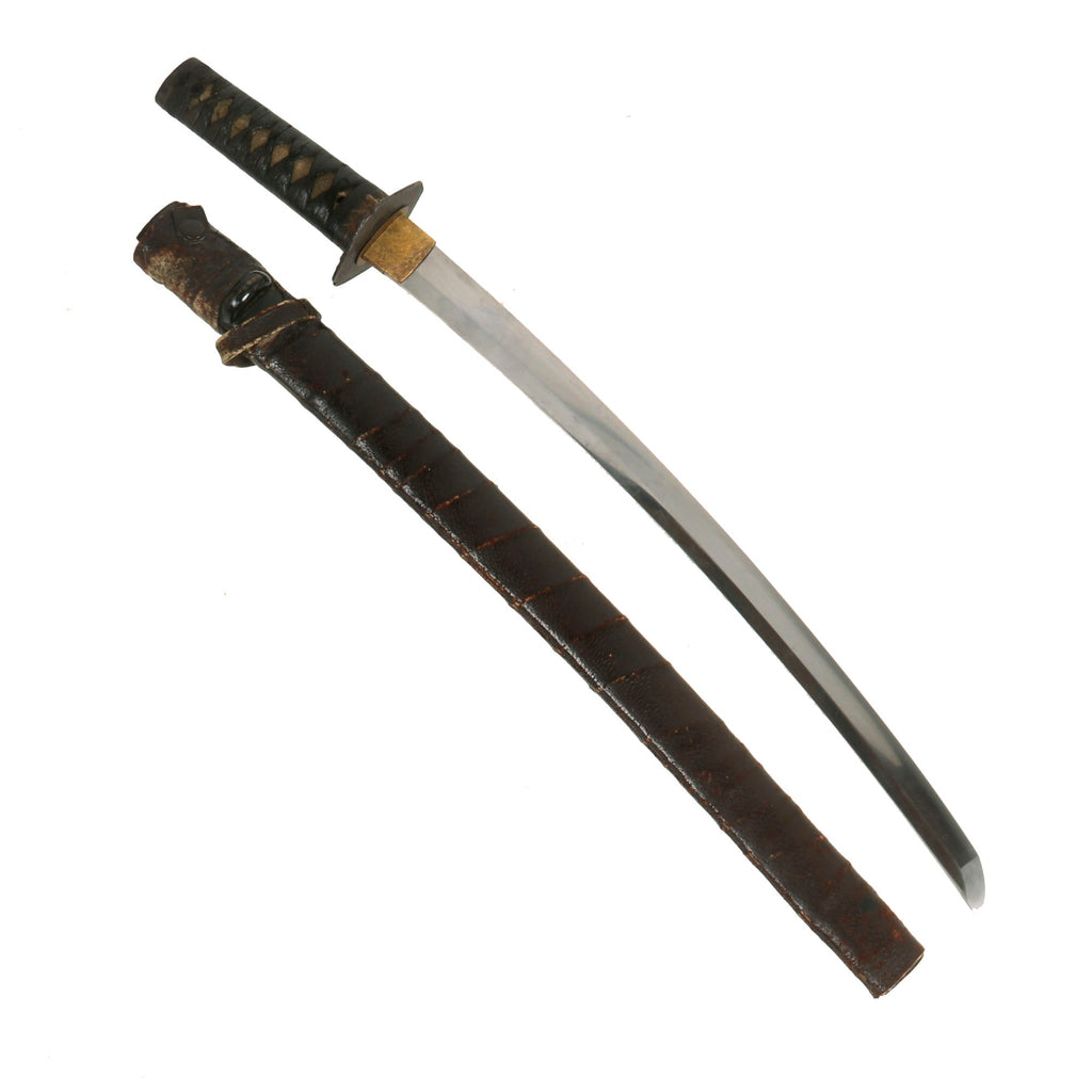Original 16th Century Japanese Handmade Ō-Wakizashi Short Sword by HIROYOSHI in Edo Period Fittings with Leather Scabbard Cover Original Items