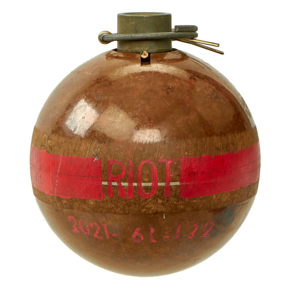 Original U.S. Vietnam War Era Inert M25A2 CS Gas Riot Control Grenade ...