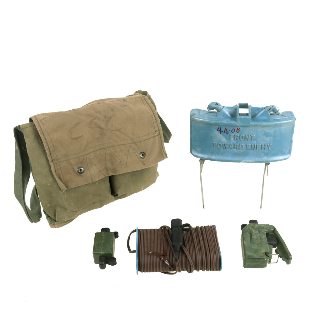 Original U.S. Vietnam War Complete M68 Claymore Mine Training Kit with Canvas Carry Bag - Inert Original Items