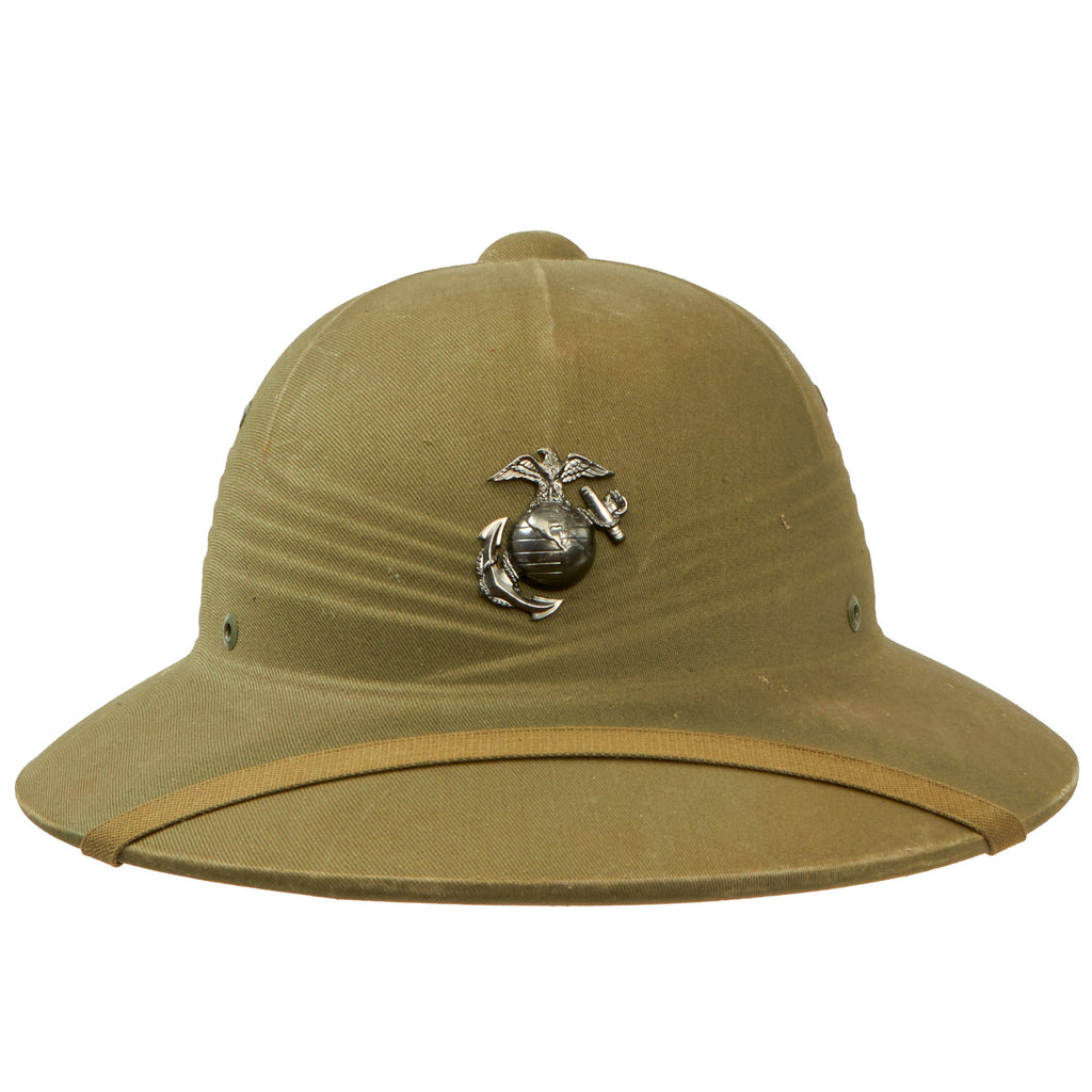 Original U.S. WWII-Era US Marine Corps Issue M-1940 Pressed Fiber Sun Helmet with Original Chinstrap & EGA Device Original Items