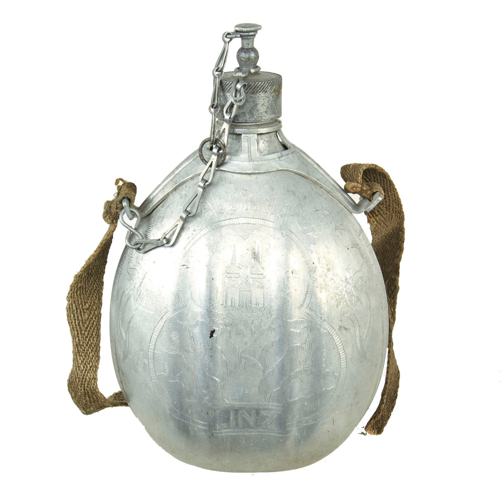 Original U.S. WWII Named 26th Infantry “Yankee” Division Captured & Engraved Italian M1935 Canteen Trench Art - Linz, Austria 1945 Original Items