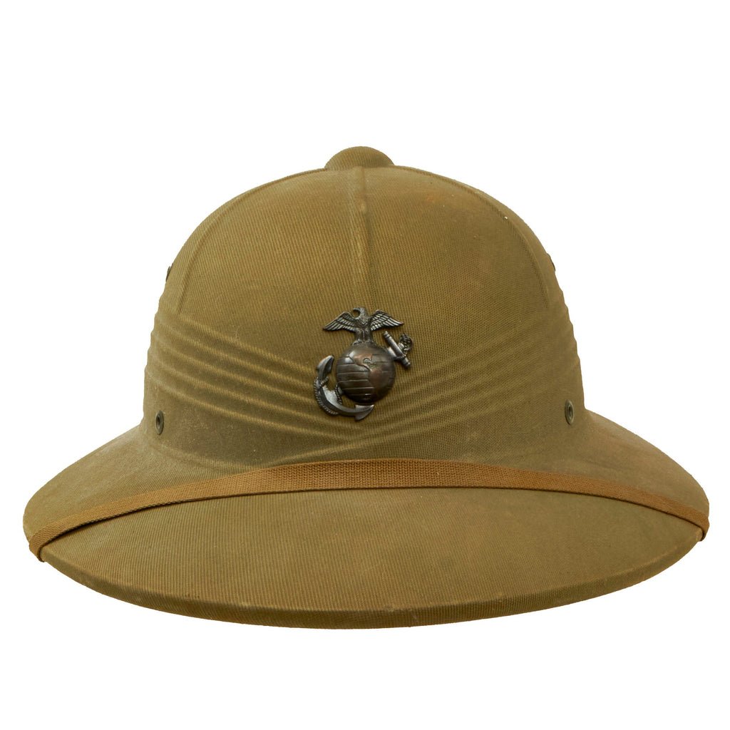 Original U.S. WWII-Era US Marine Corps Issue M-1940 Pressed Fiber Sun Helmet by International Hat Co. with Original Chinstrap & EGA Device - Dated 1943 Original Items
