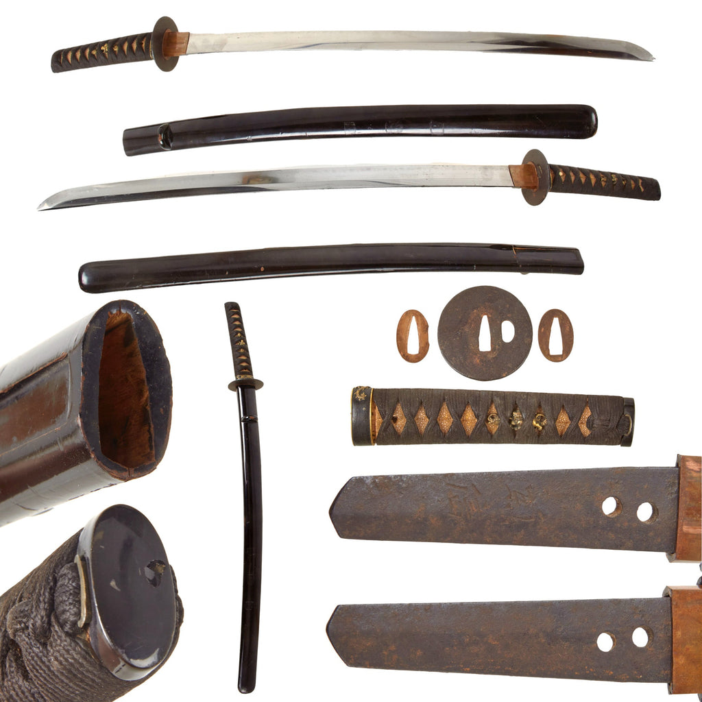 Original 18th Century Edo Period Japanese Handmade Ō-Wakizashi Short Sword by KANENOBU with Lacquered Wood Scabbard Original Items