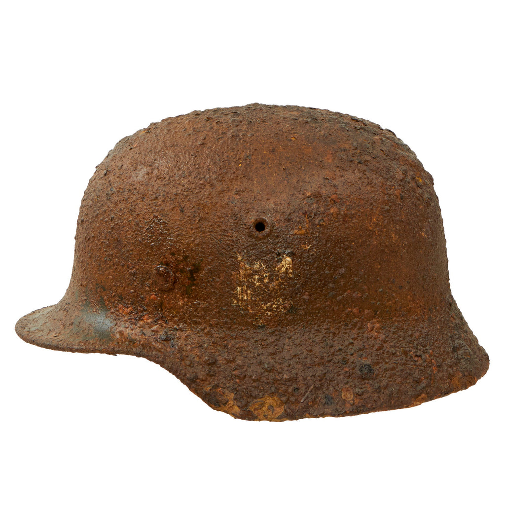 Original German WWII Courland Pocket Recovered M40 Heer Army Single Decal Relic Helmet - Size 64 Shell Original Items