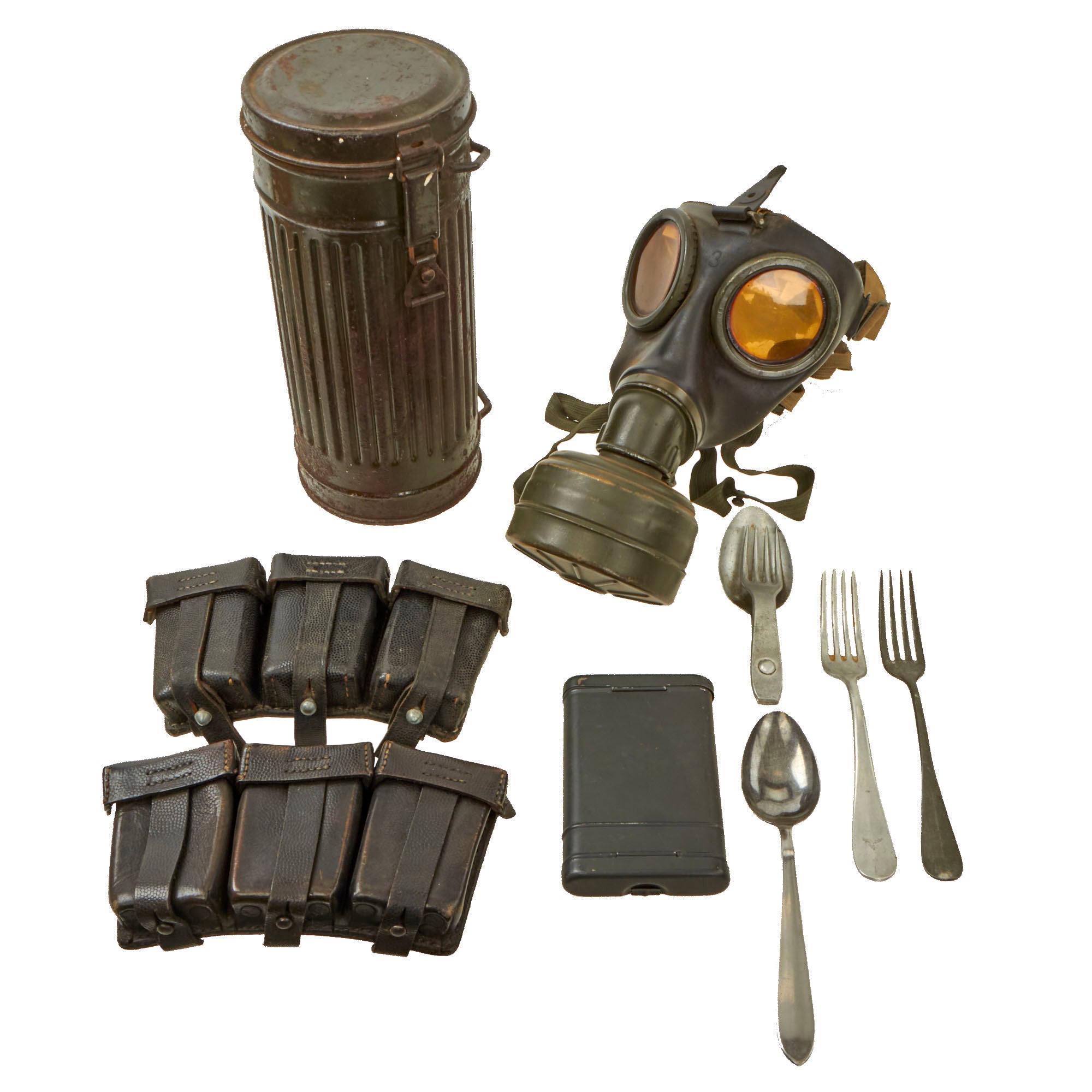 Original German WWII Field Gear Lot with M38 Size 3 Gas Mask in Canist –  International Military Antiques