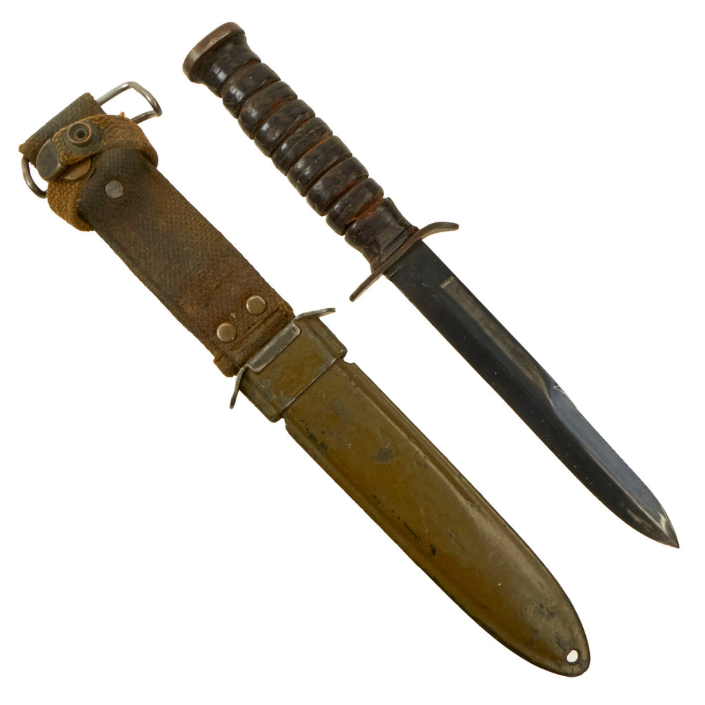Original U.S. WWII M3 Fighting Knife by CASE with M8 Scabbard Original Items