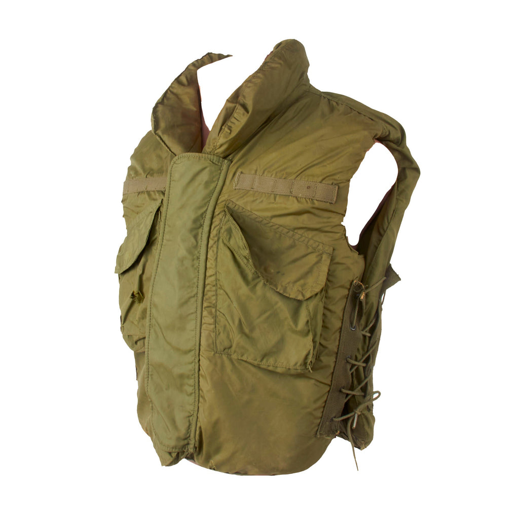 Original U.S. Vietnam War Era Service Worn M69 Flak Vest Body Armor in Size Medium - Dated 1968 Original Items
