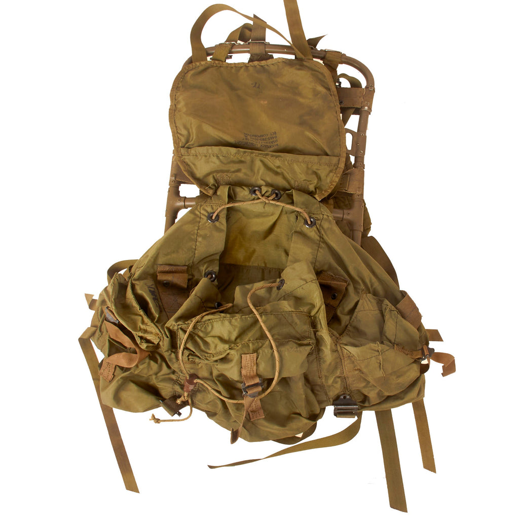 Original U.S. Vietnam War Early 1964 Model Lightweight Rucksack with Welded Aluminum Frame by ECT Corporation - Dated 1971 Original Items