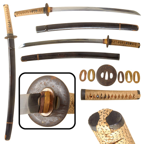Original 18th Century Edo Period Japanese Handmade Ō-Wakizashi Short Sword with Decorative Lacquered Scabbard Original Items