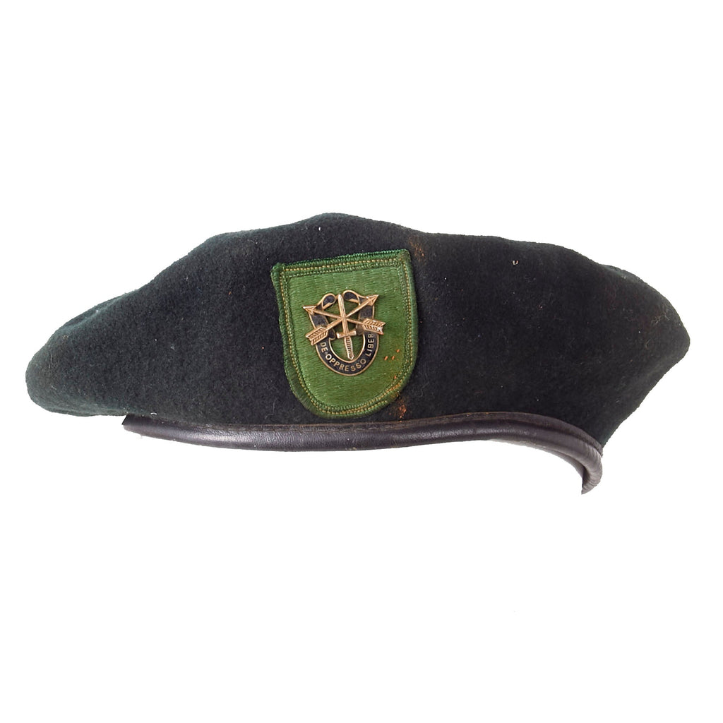 Original U.S. Vietnam War 10th Special Forces Group Airborne Green Beret - Dated 1974 Original Items