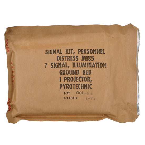 Original U.S. Vietnam War Penflare Set in Original Packaging - Dated January 1973 Original Items