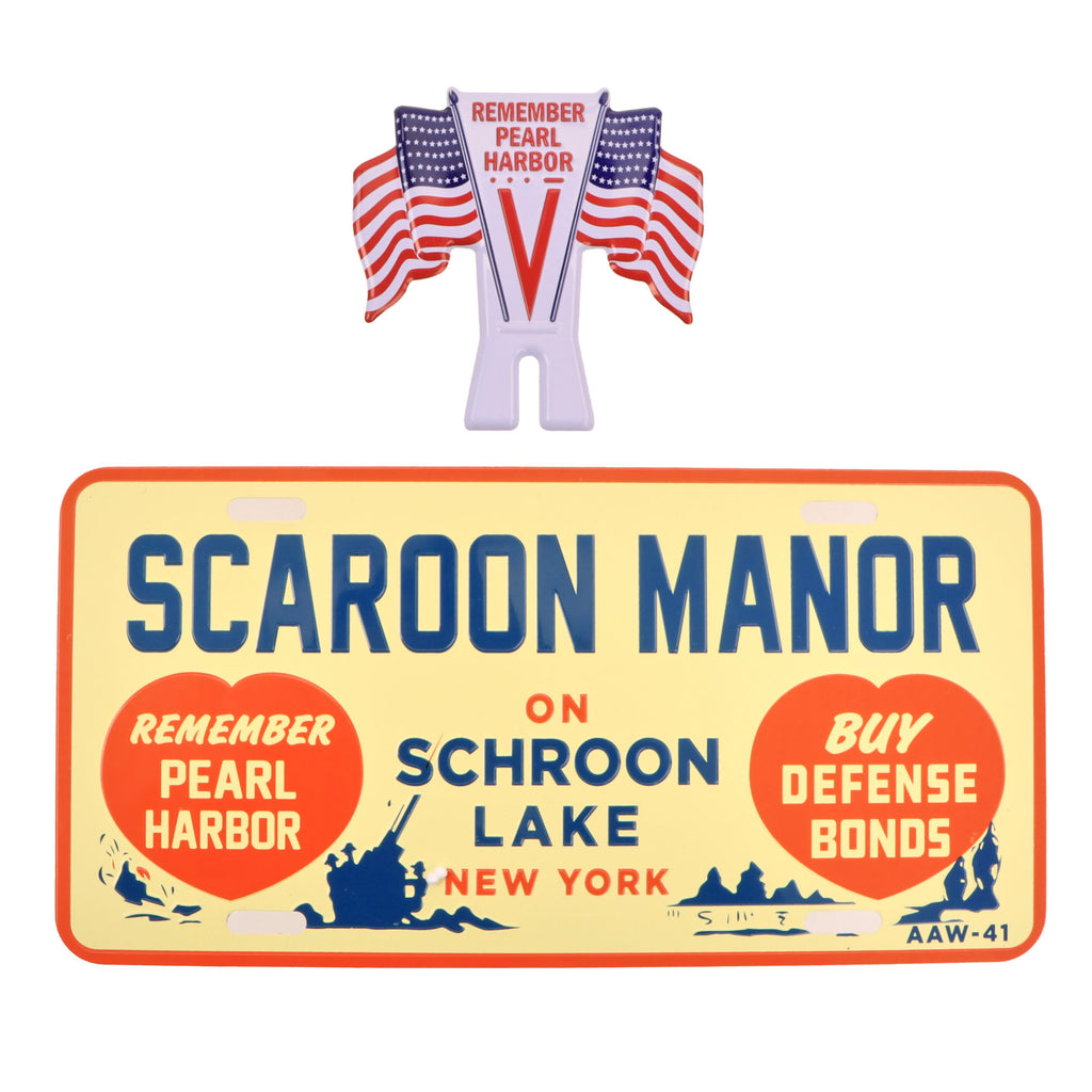 Original U.S. WWII “Remember Pearl Harbor” Scaroon Manor License Plate & License Plate Topper - Excellent