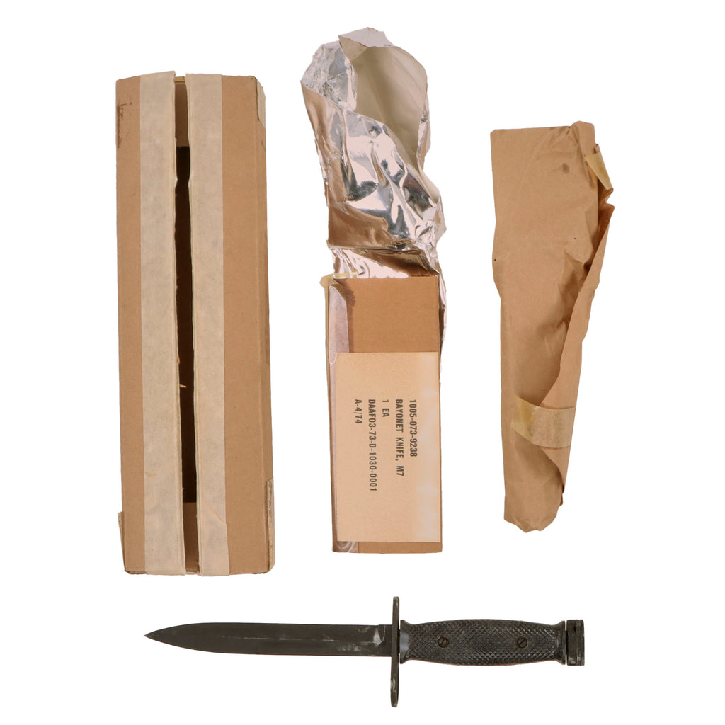 Original U.S. Unissued M7 Bayonet for M16 Rifle with M8A1 Scabbard in Original 1974-Dated Sealed Packaging Original Items