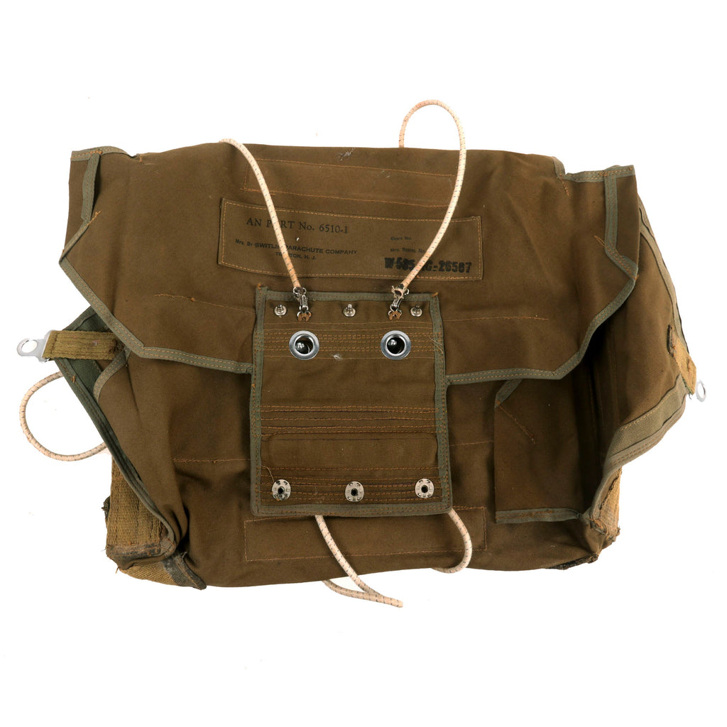 Original U.S. WWII 327th Glider Infantry Regiment 101st Airborne Division Medal Ephemera Grouping - Reserve Parachute & Patches Original Items