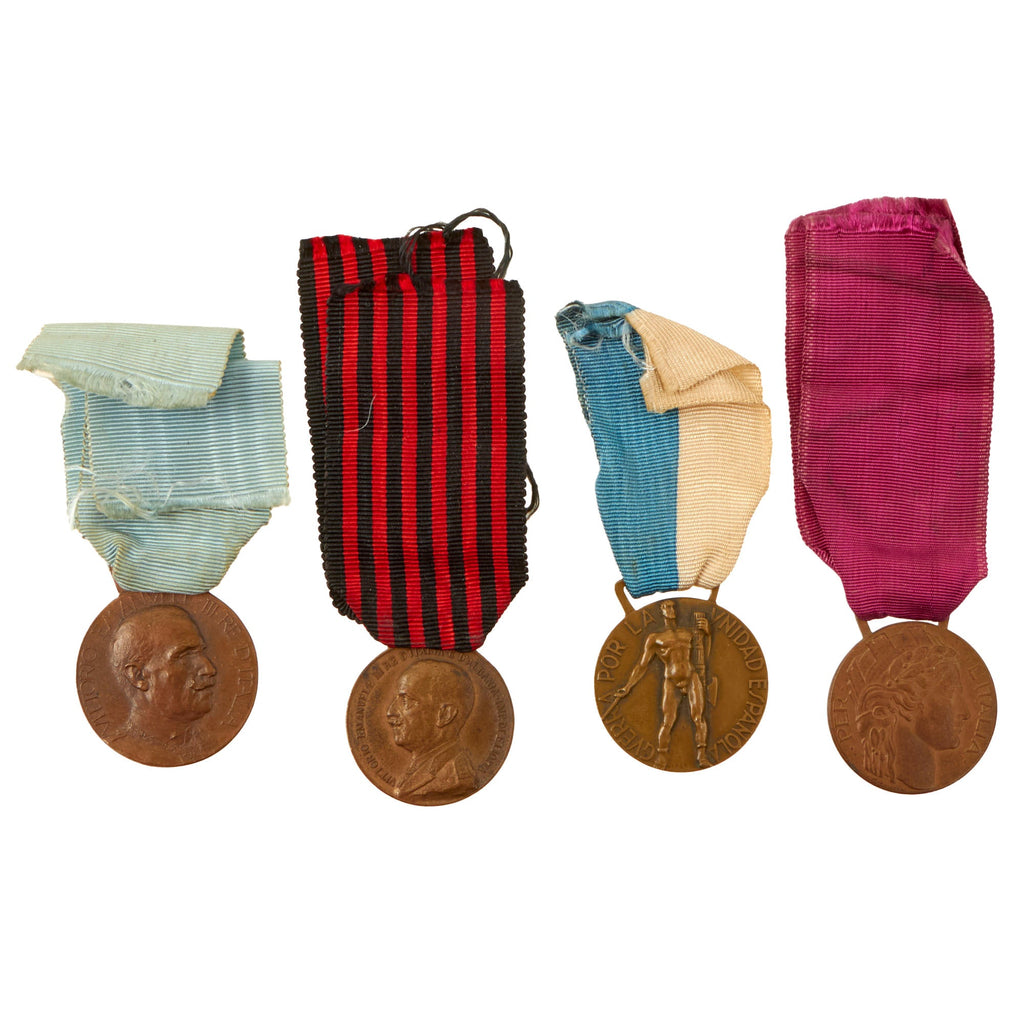 Original Italian WWI & WWII Era Medal Grouping - (4) Items Original Items