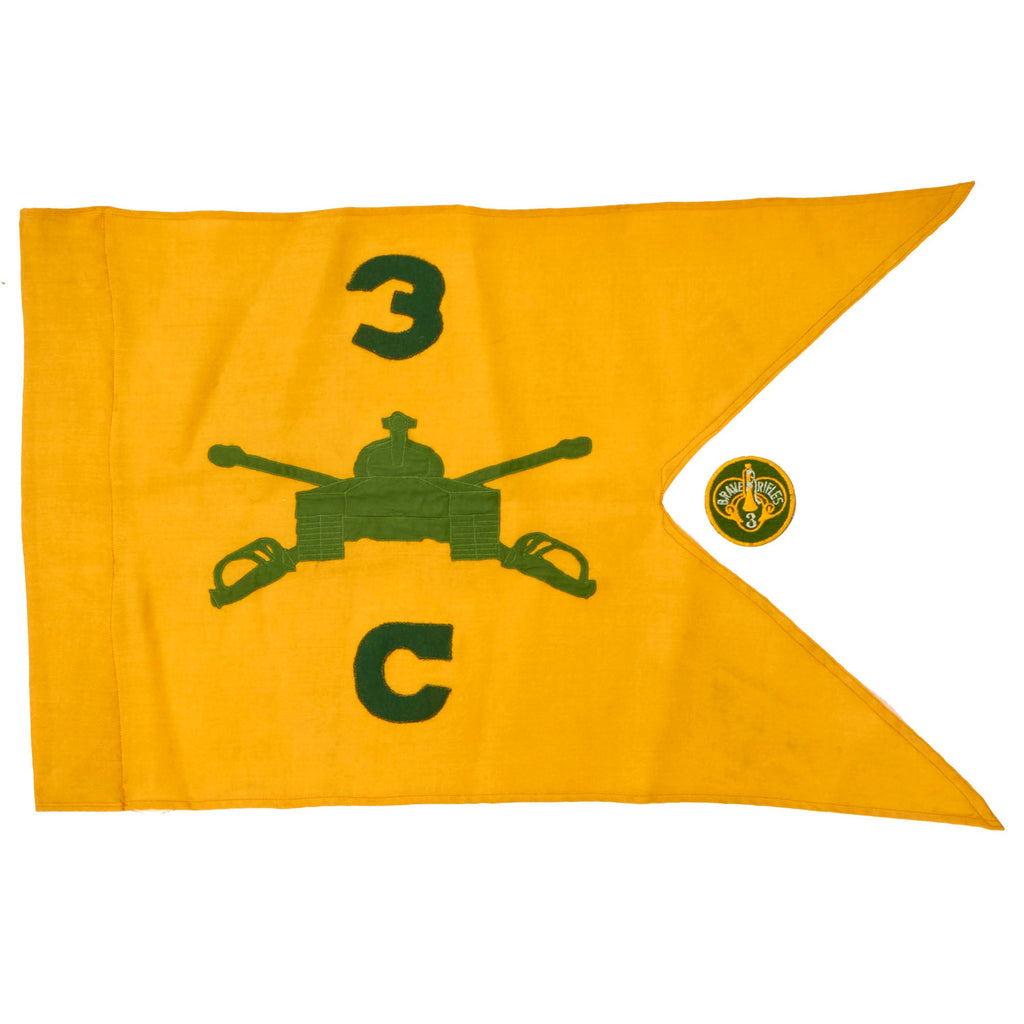 Original U.S. Vietnam War-Era 3rd Armored Cavalry Regiment Swallowtail Guidon with Patch - Dated 1959 - 30” x 19” Original Items