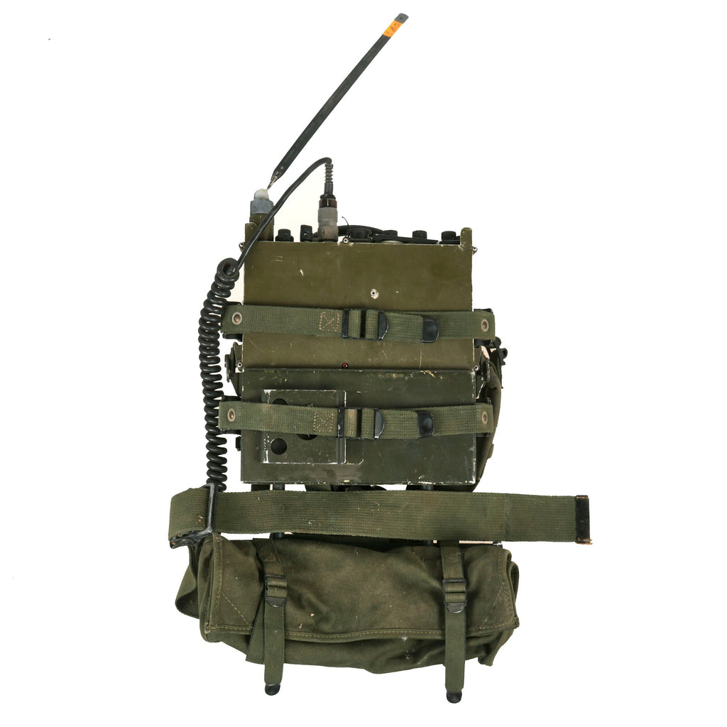 Original U.S. Vietnam War Era RT-8650 / PRC-66 Radio Receiver Transmitter Backpack with Handset Original Items