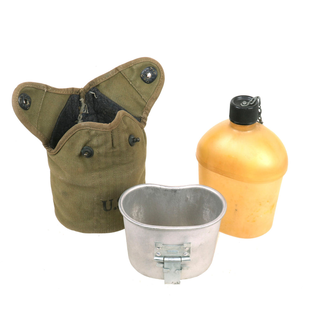 Original U.S. WWII Experimental Ethylcellulose Plastic Canteen by P.I. with Cover & Cup - Dated 1941 & 1943 Original Items