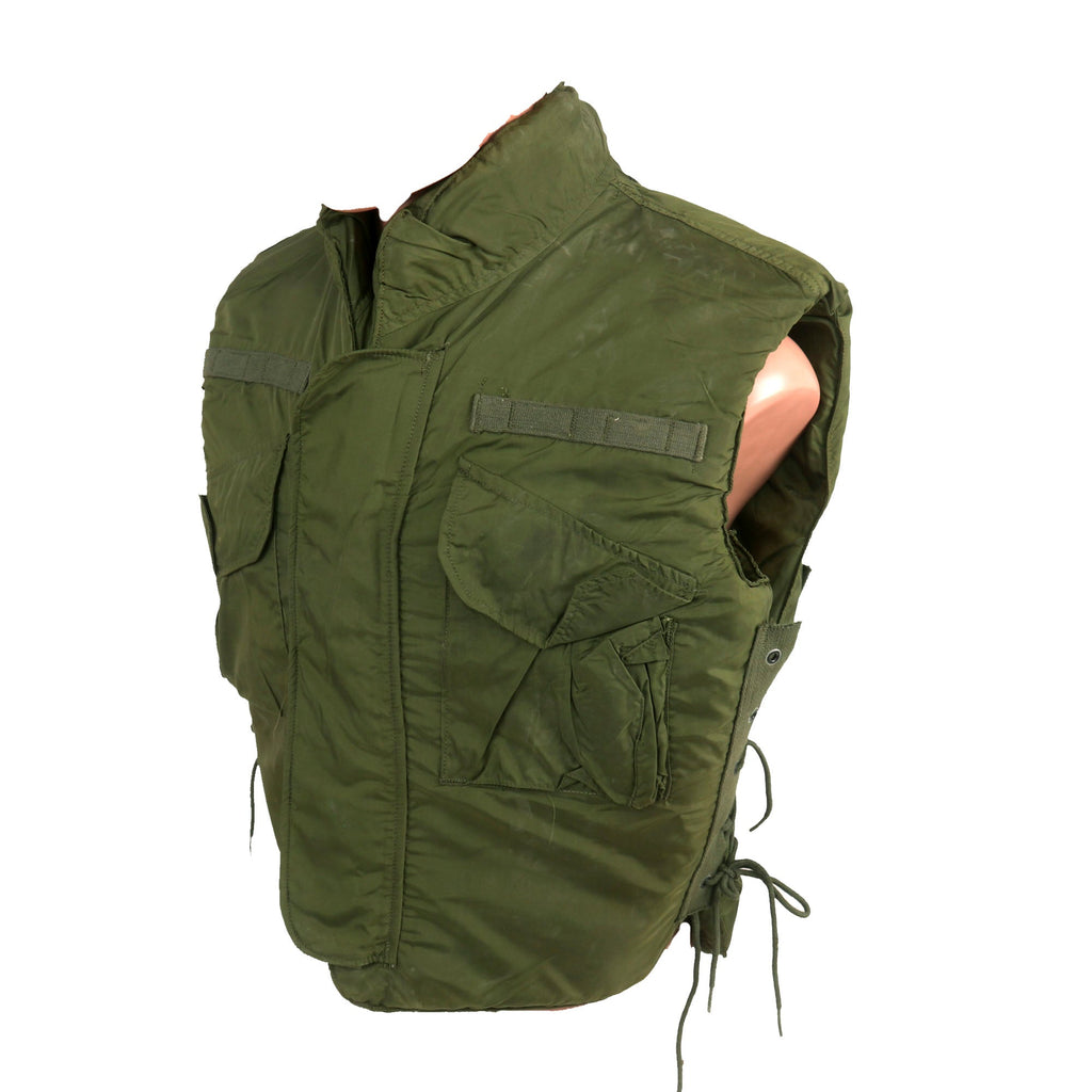 Original U.S. Vietnam War Era M69 Flak Vest Body Armor in Size Medium Original Items