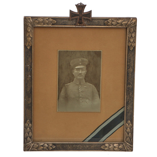 Original Imperial German WWI Framed Portrait of EKI Recipient Oberleutnant Erwin Bubenhofer, 13 Artillerie Regiment with Iron Cross 2nd Class Attached to Frame - 8¾ x 10¾” Original Items
