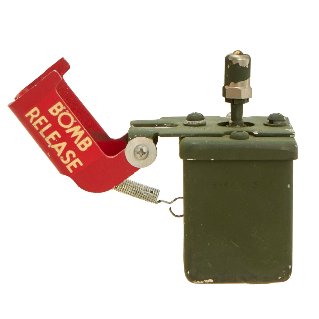 Original U.S. WWII USAAF Army Air Force Consolidated B-24 Liberator Bomb Release Switch Original Items