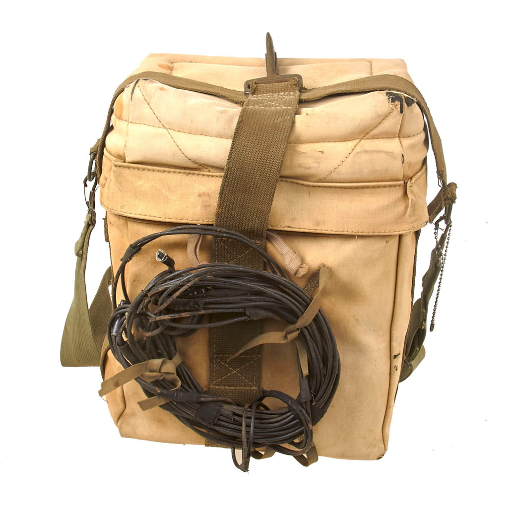 Original U.S. WWII Airborne Pathfinder PPN-2 Eureka Homing Beacon Bag with Wiring & Straps Original Items