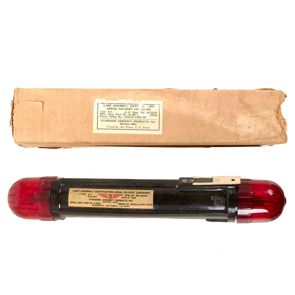Original U.S. WWII Airborne Aerial Delivery Beacon Lamp in Original Box by Standard Aircraft Products Inc. - Still Functional Original Items
