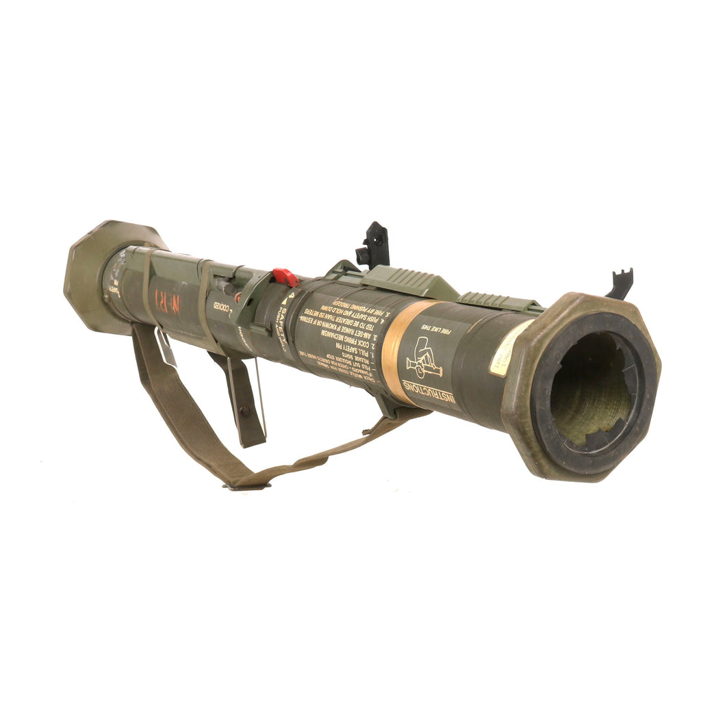 Original U.S. M136 AT-4 Recoilless Smoothbore 84mm Anti-Tank Launcher with Sling - Inert Original Items