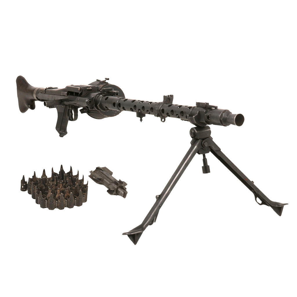 Original German WWII 1942 Dated MG 34 Display Machine Gun by Waffenwerke Brünn with Bakelite Butt Stock, WWII Marked Belt Drum and Belt Original Items