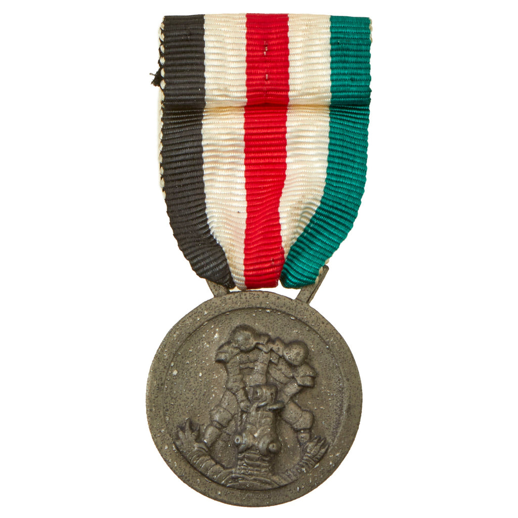 Original German WWII Italian African Campaign Medal with Ribbon Original Items