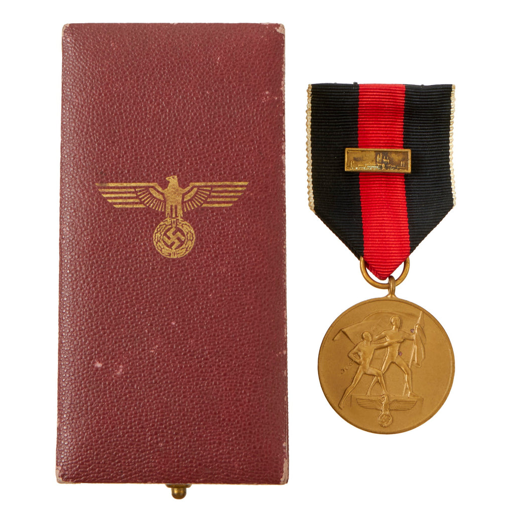 Original German WWII Cased 1 October 1938 Commemorative Sudetenland Medal with Prague Castle Bar Original Items
