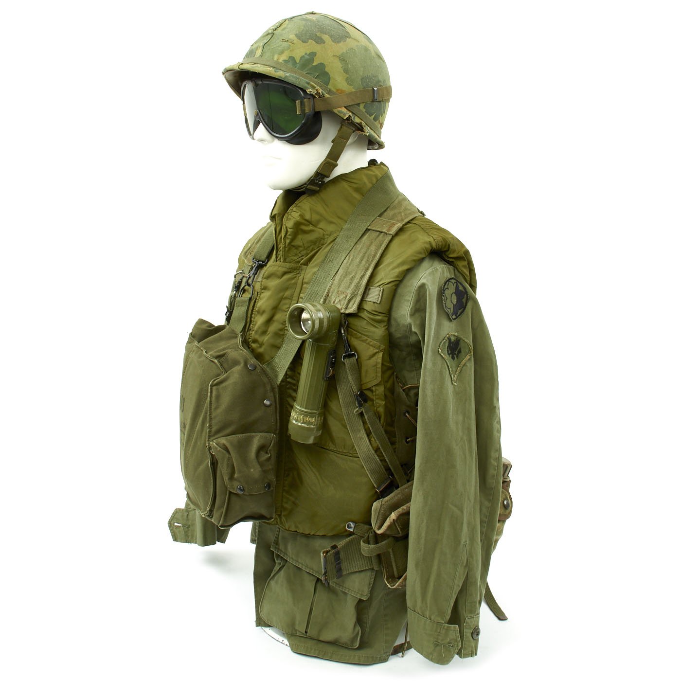 vietnam war soldier equipment