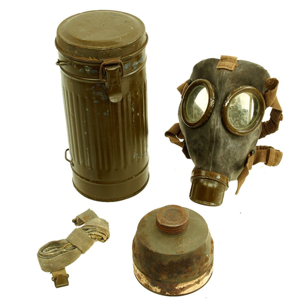 Original Italian WWII M31 Gas Mask with Filter and Canister Original Items