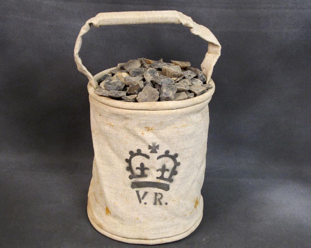 British VR Marked Original Military Issue Flax Cloth Utility Pail Original Items