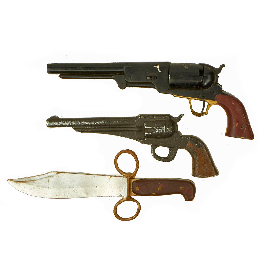 Original Hollywood Film Rubber Prop Pistols from Ellis Props & Graphics - Lou Diamond Phillips Young Guns Western W49 Bowie Knife, Dragoon Pistol and Revolver Original Items