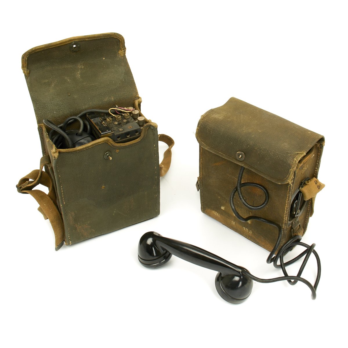 Original U.S. WWII Era Army Field Telephone Model EE-8 in Canvas