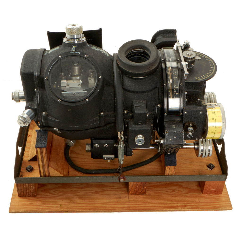 Original WWII U.S. Army Air Forces Norden Bomb Sight Model M-9B with U.S.N. Markings on Carrier Original Items