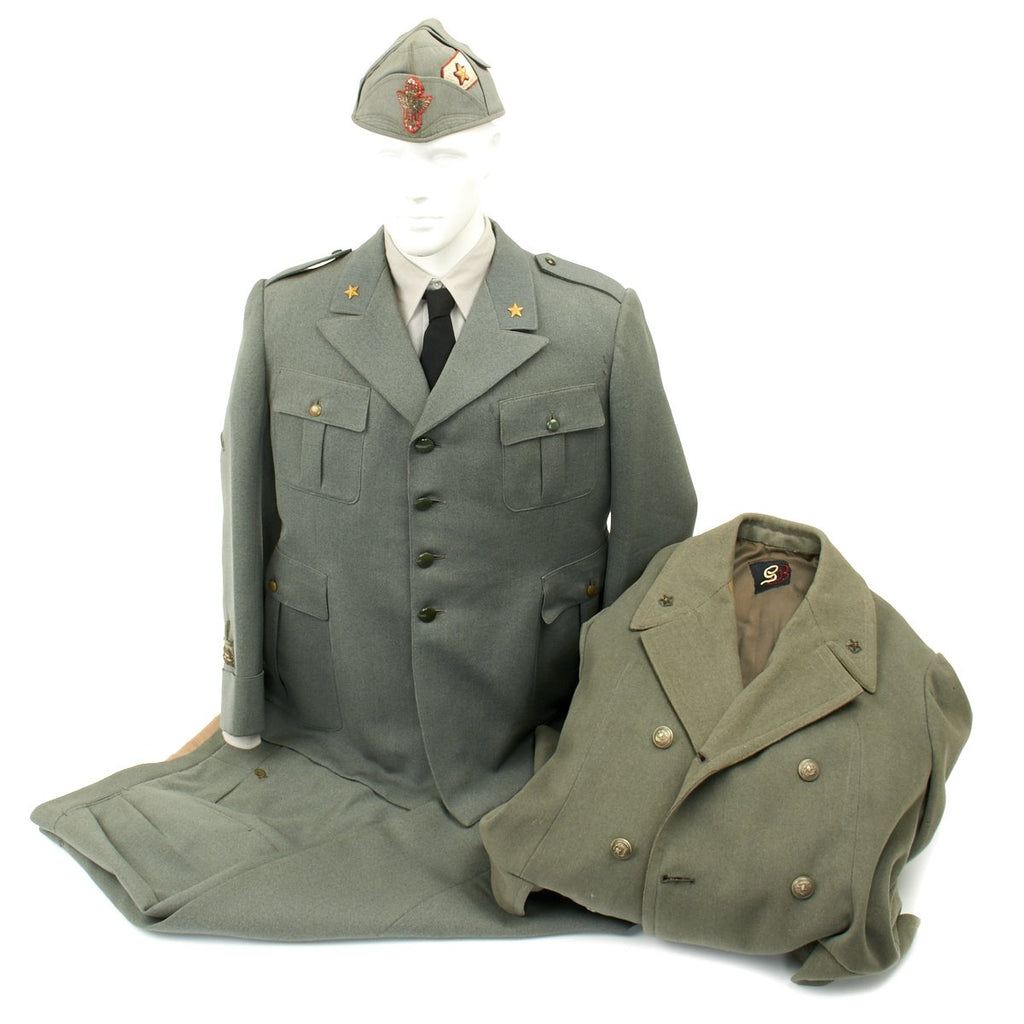 Original WWII Italian General Uniform with Bustina Field Cap and Greatcoat Original Items