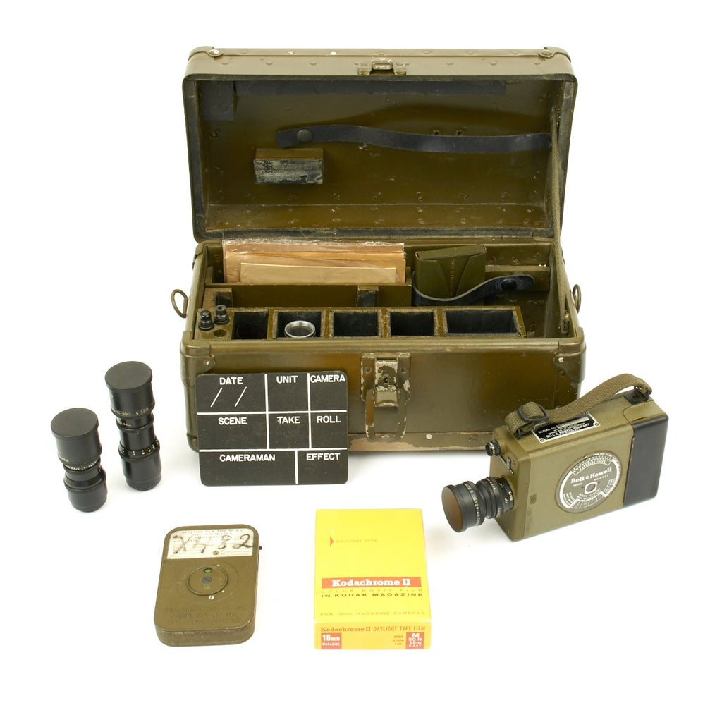 Original U.S. WWII Korean and Vietnam War Bell & Howell KS-11 Motion Picture Camera Set Original Items