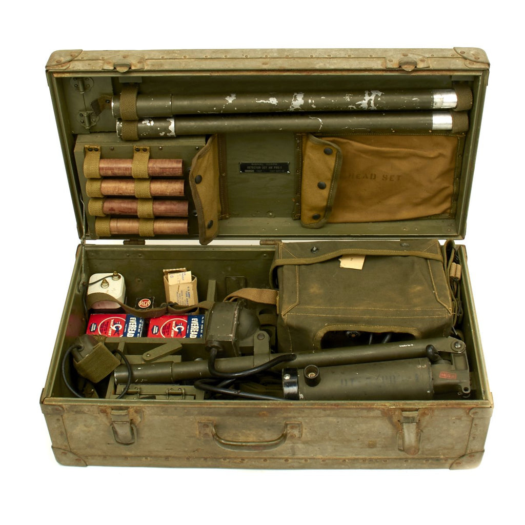 Original U.S. WWII Army Signal Corps AN/PRS-1 Mine Detector Set - Dated 1944 Original Items