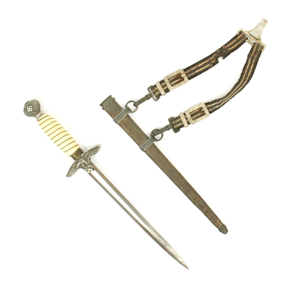 Original WWII German 2nd Model Luftwaffe Dagger with Belt Hanger Original Items