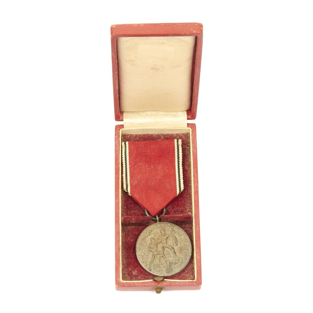 Original German WWII Austrian Anschluss Medal in Presentation Case - Circa 1938 Original Items