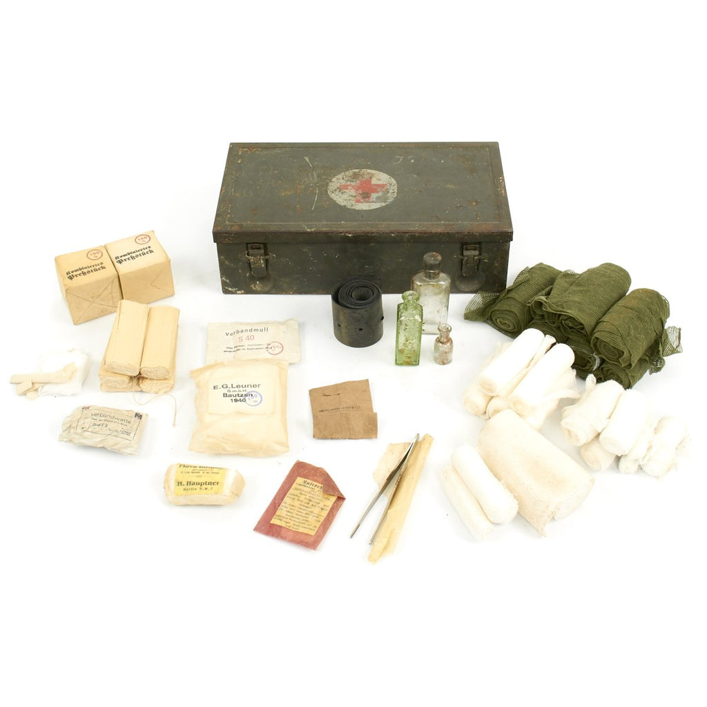 Original German WWII Verbandkasten Medic First Aid Set in Steel Chest Original Items